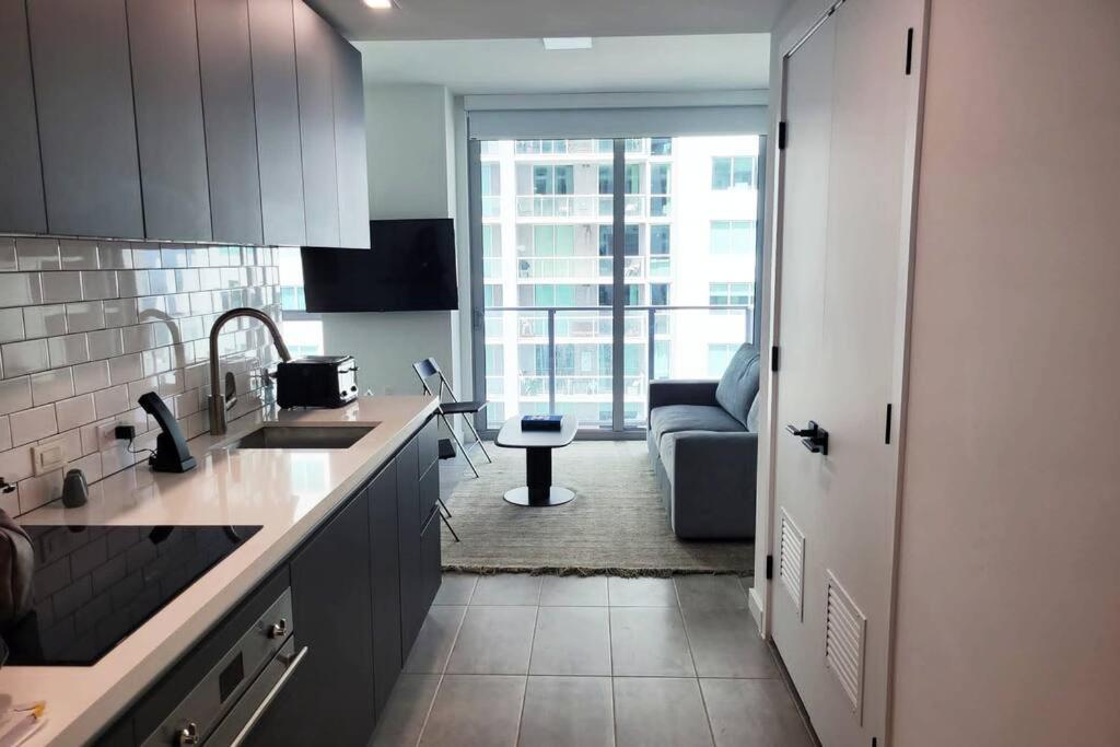 Stylish Modern Downtown Studio Free Parking Apartment Miami Ngoại thất bức ảnh